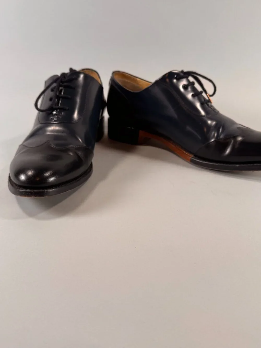The Office of Angela Scott Mr. Evans Wingtip Oxfords Sz 41 Ocean Blue Black EUC